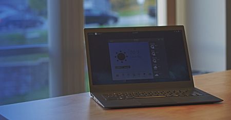 Fedora 23: utwardzony Linux, który zaktualizuje firmware bez Windows