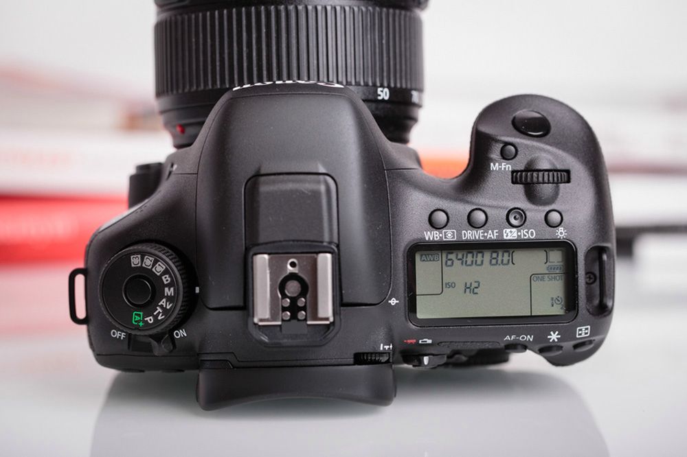 Canon EOS 7D Mark II - szybki, wytrzymały i bez konkurencji [test] 7