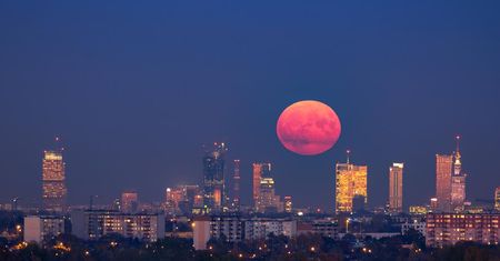 Ostatni superksiężyc w tym roku. Pełnia Robaczego Księżyca już dziś!