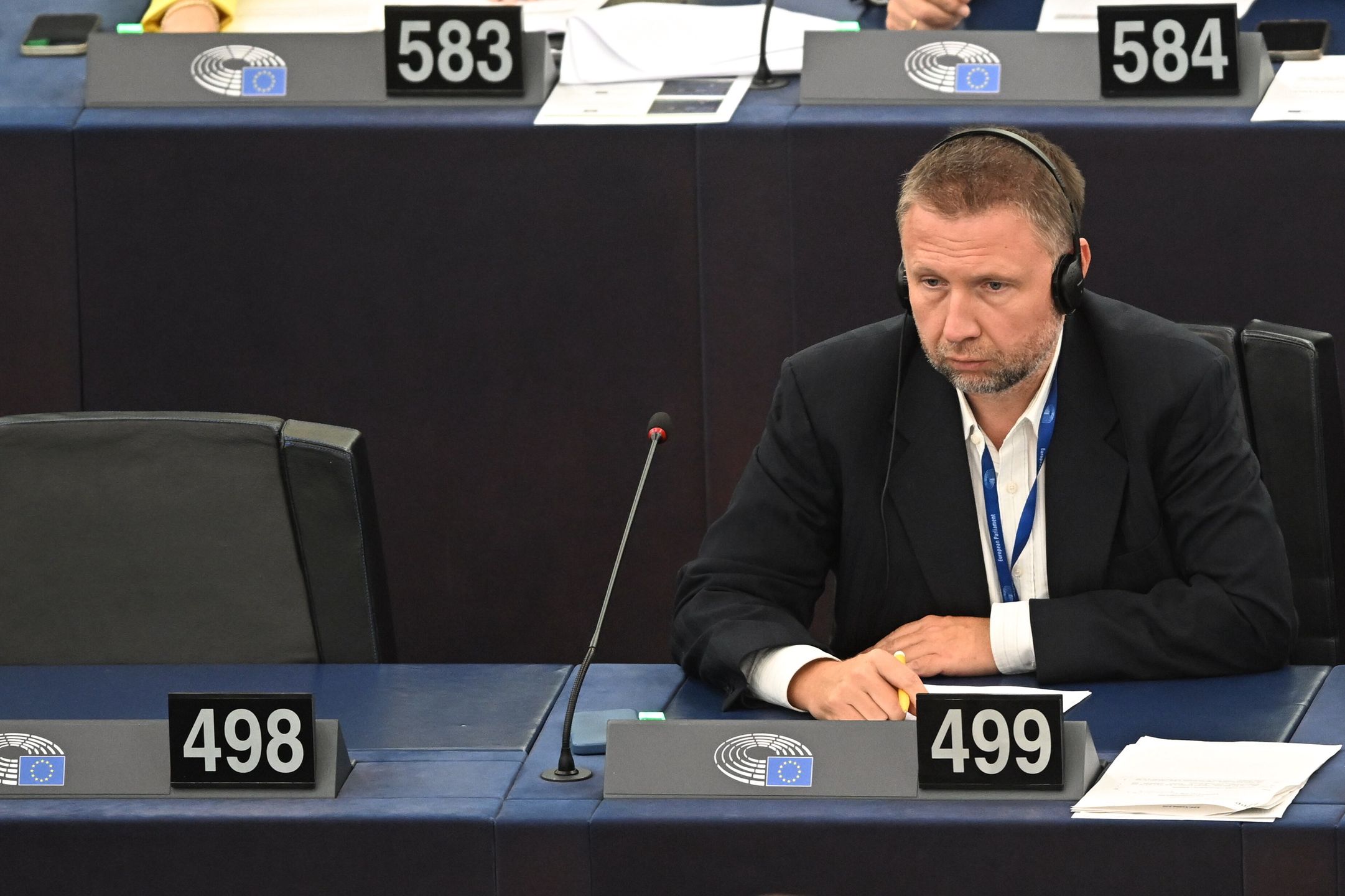 Strasburg, Francja, 19.09.2024. Europoseł Marcin Kierwiński na sali obrad Parlamentu Europejskiego w Strasburgu, 19 bm. w trzecim dniu posiedzenia parlamentu. (sko) PAP/Radek Pietruszka