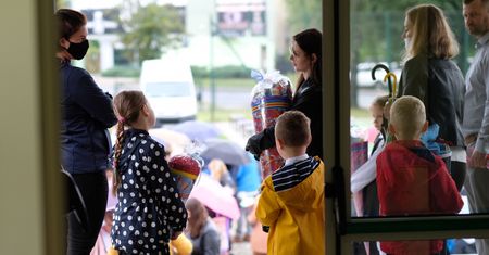 Absurdy w podstawówce. Dziwne zasady funkcjonowania szatni od 1 września