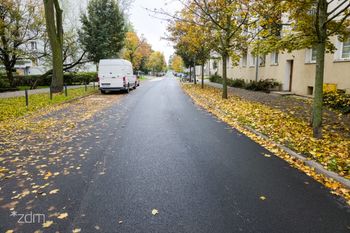 Poznań: Ul. Dmowskiego po remoncie. Kierowcy jeżdżą już nową nawierzchnią