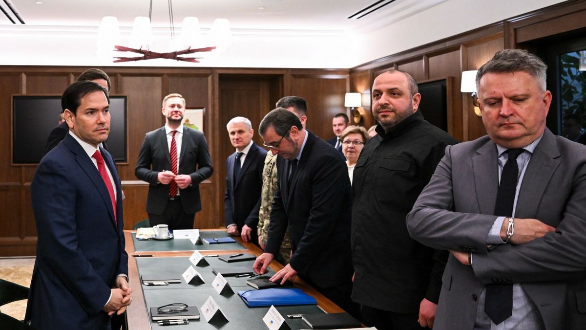 Sekretarz stanu USA Marco Rubio i szef ukraińskiej delegacji 