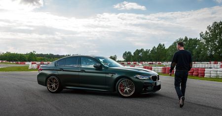 Test: BMW M5 CS to auto o dwóch obliczach. Jedno mnie zmasakrowało, drugie chciało zabić