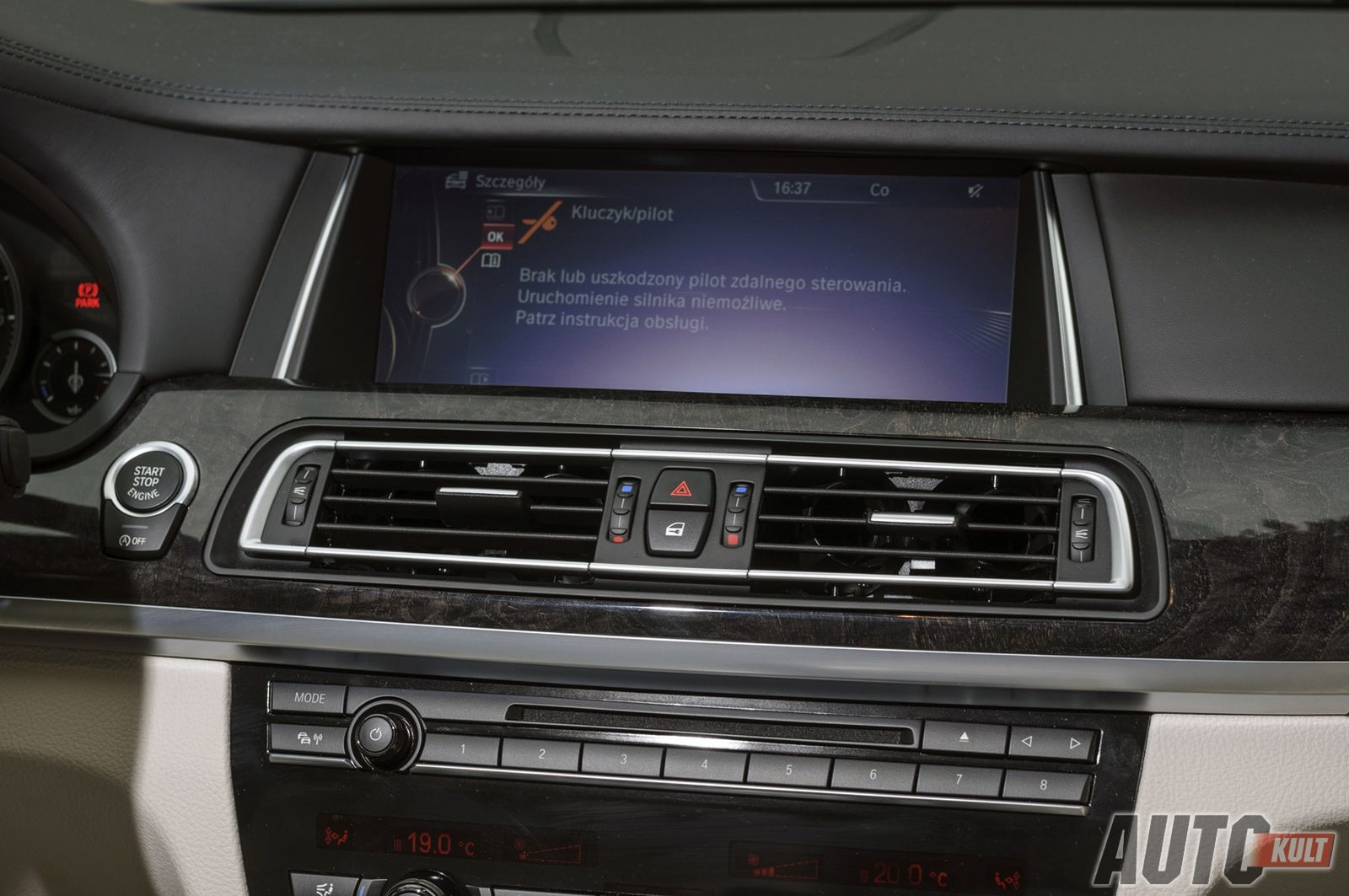 BMW 750d xDrive M-Sport kontra Audi A8 4.2 TDI quattro - test [galeria] 37