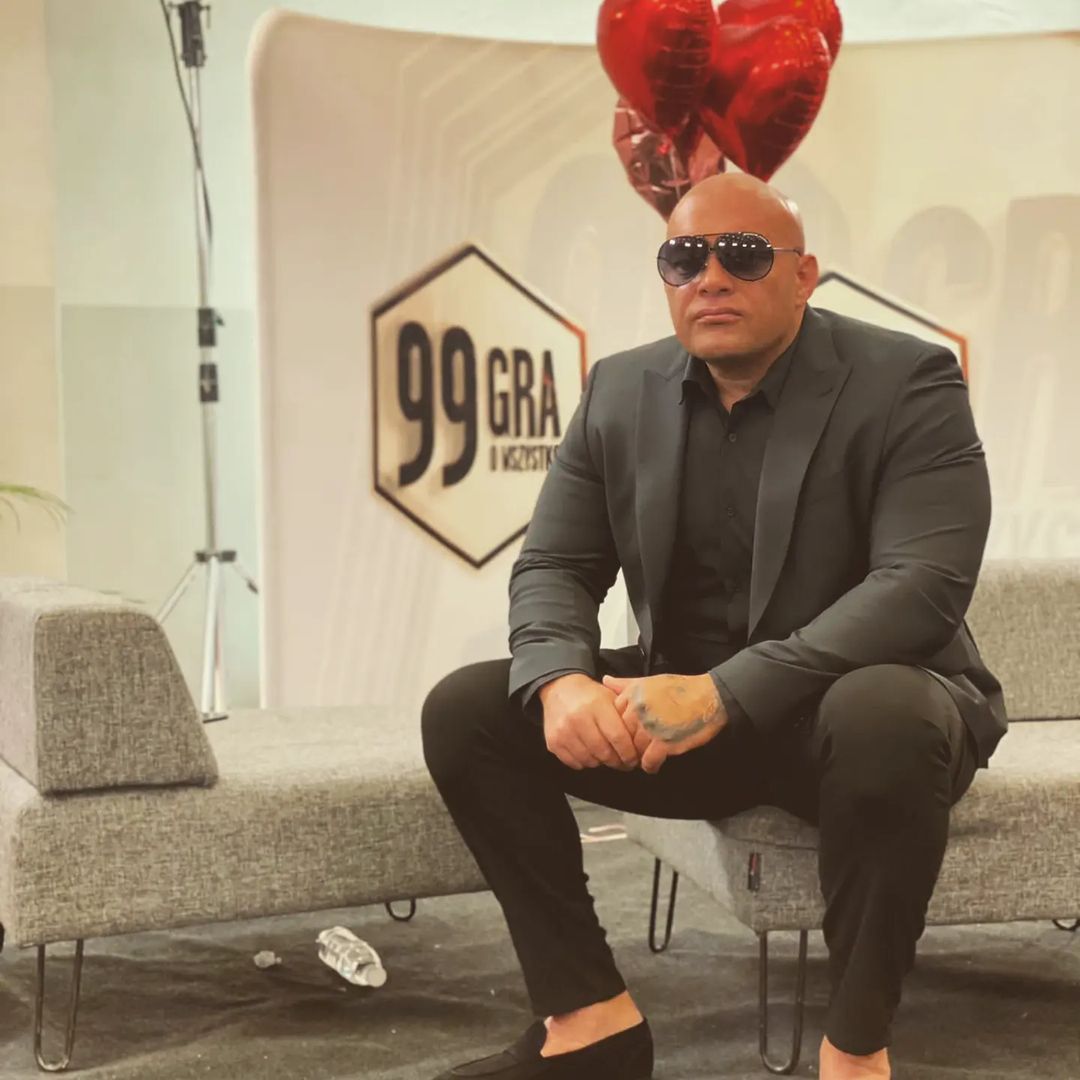 Dominik Abus z "Gogglebox" pokazał, jak wyglądał z włosami!