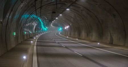 Szaleją w nowym tunelu. Działa od kilku dni, a już są rekordziści