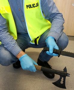 Rybnik. Zdobywali pieniądze za pomocą toporka i noża