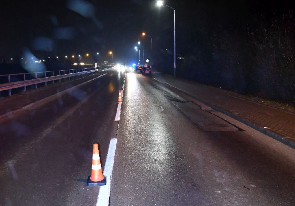 Robił pompki na drodze, mając 3 promile. Wtem nadjechał kierowca fiata