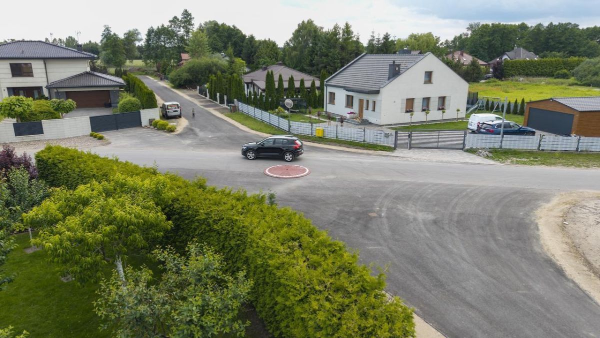Kilometry nowych dróg w gminie Obrowo.