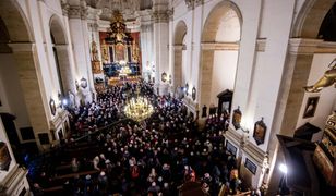 Koronawirus w Polsce i na świecie. Koniec dyspensy na Śląsku. "Wierni są zobowiązani do uczestnictwa w Eucharystii" (relacja na żywo - 28 maja)