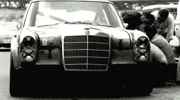 Historia Mercedes-Benz AMG w 15 minut [wideo]