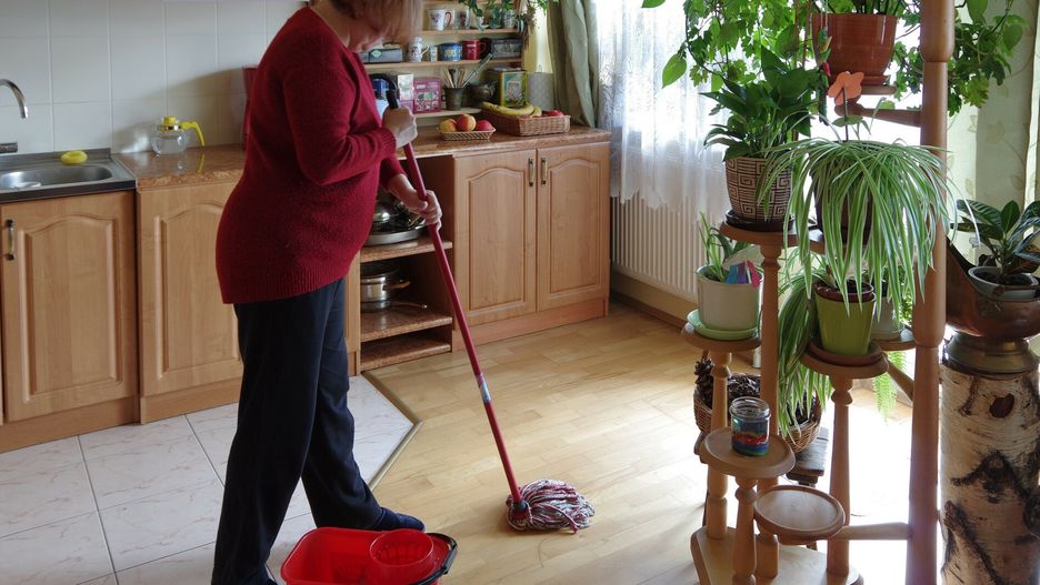 Nie myj paneli gorącą wądą
