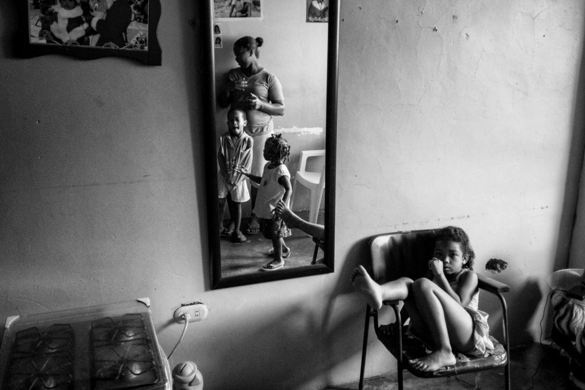 Martin Kollar zwyciężył w konkursie Leica Oskar Barnack Award 2014 [galeria] 19