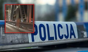 25-latek z Zimbabwe chodził nagi po moście. Wiemy co się z nim stanie