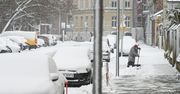 Kraków zasypany śniegiem. "Przypominamy o regularnym odśnieżaniu"