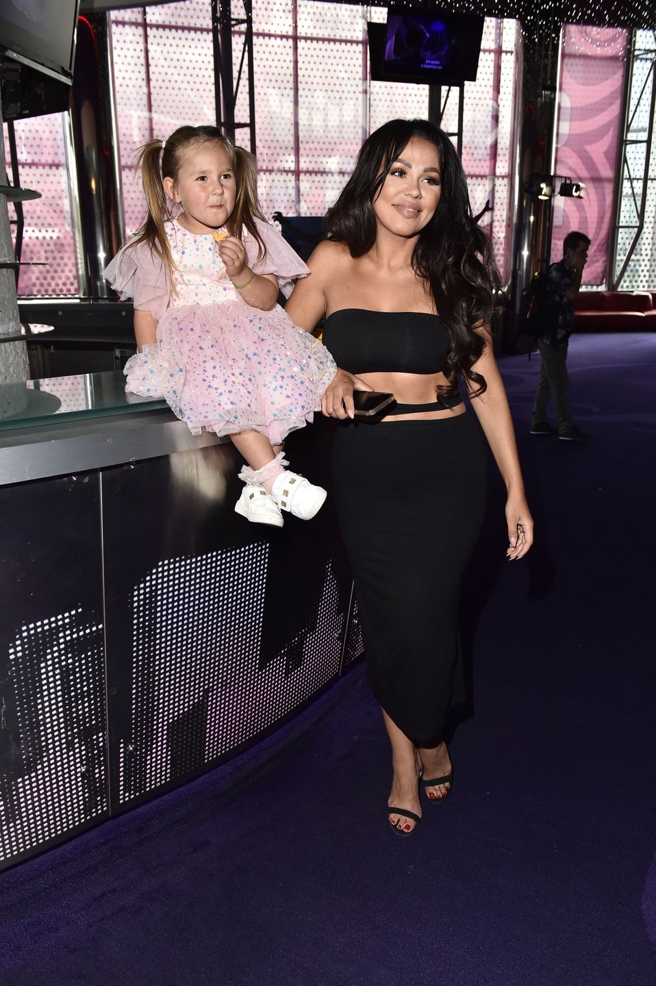 Sylwia Bomba z córką na premierze bajki 