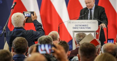 "Nie możemy mieć lotniska dla Polaków w Berlinie". Jarosław Kaczyński o budowie CPK