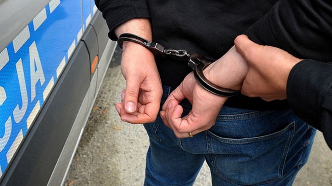 28-latek zrobił świństwo siostrze. Nie dorósł do bycia wujkiem