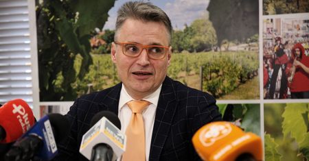 Koronawirus w Polsce. Prezydent Zielonej Góry zakażony. Wcześniej pisał o "koronaściemie"