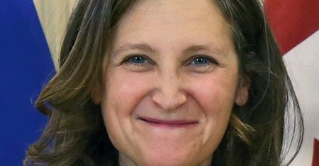 Od Ottawy do Kijowa. Chrystia Freeland rezygnuje z parlamentu i dołącza do zespołu Zełenskiego