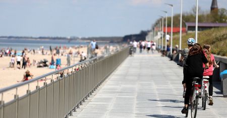 Koronawirus. Nowe ognisko nad Bałtykiem. Sanepid: zakażenie po weekendzie w Sarbinowie