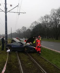 Rozbił ferrari warte ponad milion złotych. Niecodzienny wypadek w centrum Łodzi