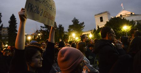 Strajk kobiet. Były szef PZPN mocno uderza w protestujących