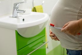 Zapalenie dziąseł w ciąży – przyczyny, objawy i leczenie