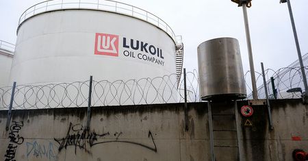 Rekordowo tania ropa z Rosji. Takich cen nie było od początku wojny