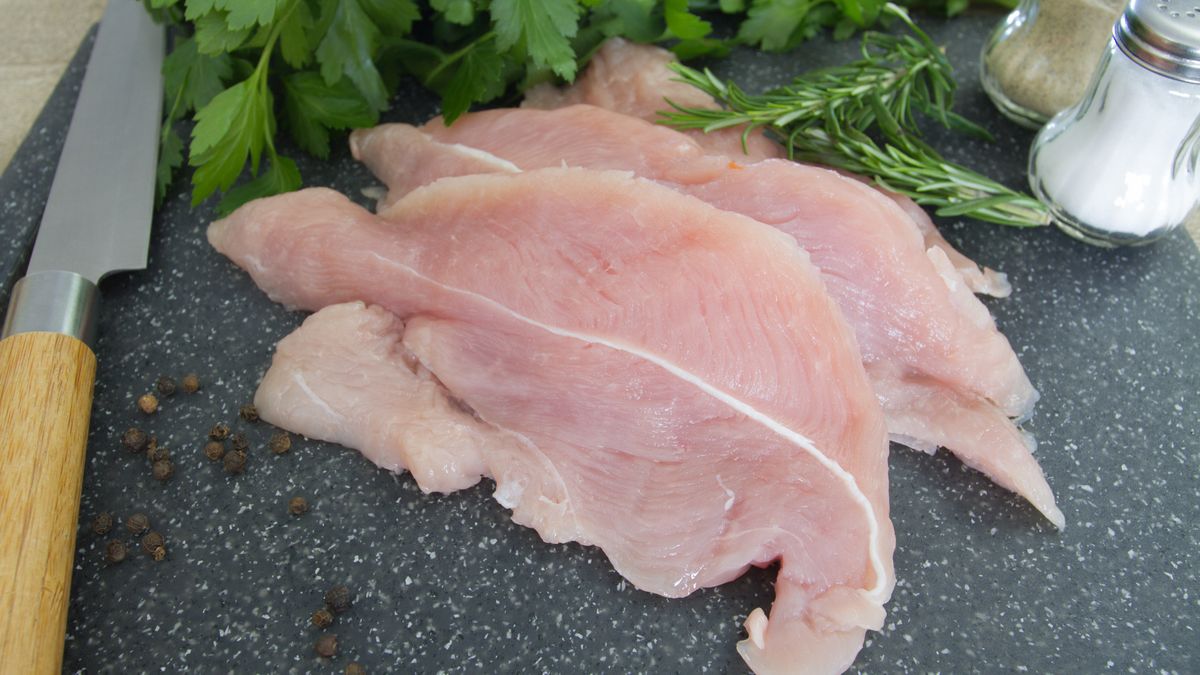 Warto kupować piersi kurczaka w dobrym sklepie mięsnym