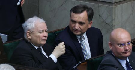 "Tajny list Kaczyńskiego". GW: Prezes PiS pisał do Ziobry