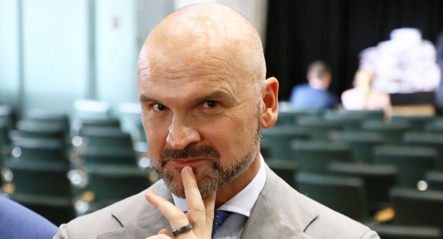 Już teraz nadamy paczkę do Włoch, Hiszpanii i nie tylko. InPost wprowadził nową usługę