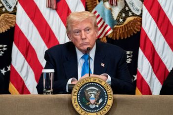 Trump trzyma świat w niepewności. Nadchodzą nowe cła, ale nikt nie wie jakie