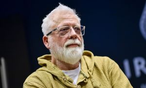 Mówi o potrzebach seniorów LGBT+. Tego brakuje im w Polsce