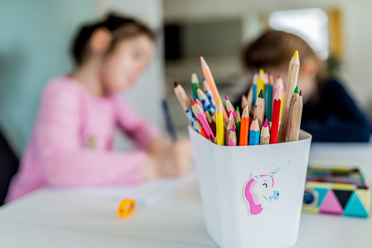 Tarnobrzeg: Rozstrzygnięto konkurs plastyczny "Bezpieczne Wakacje 2025"