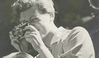 Zginęła pod czołgiem. Fotografka, o której zapomniano