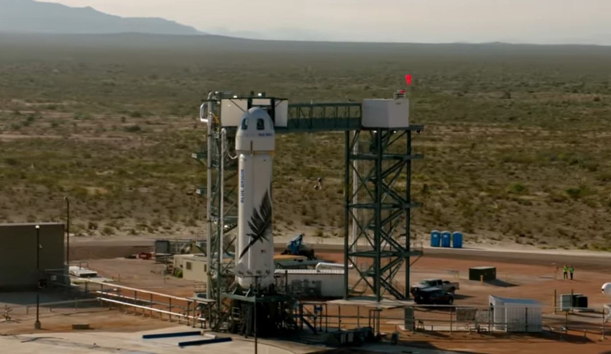 New Shepard w czasie testów przed pierwszym lotem załogowym