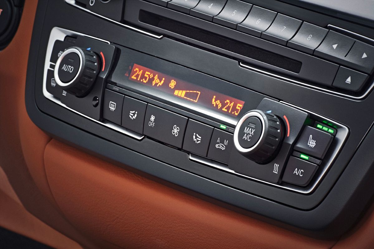 Ogromna galeria zdjęć z kabrioletem BMW M4 237