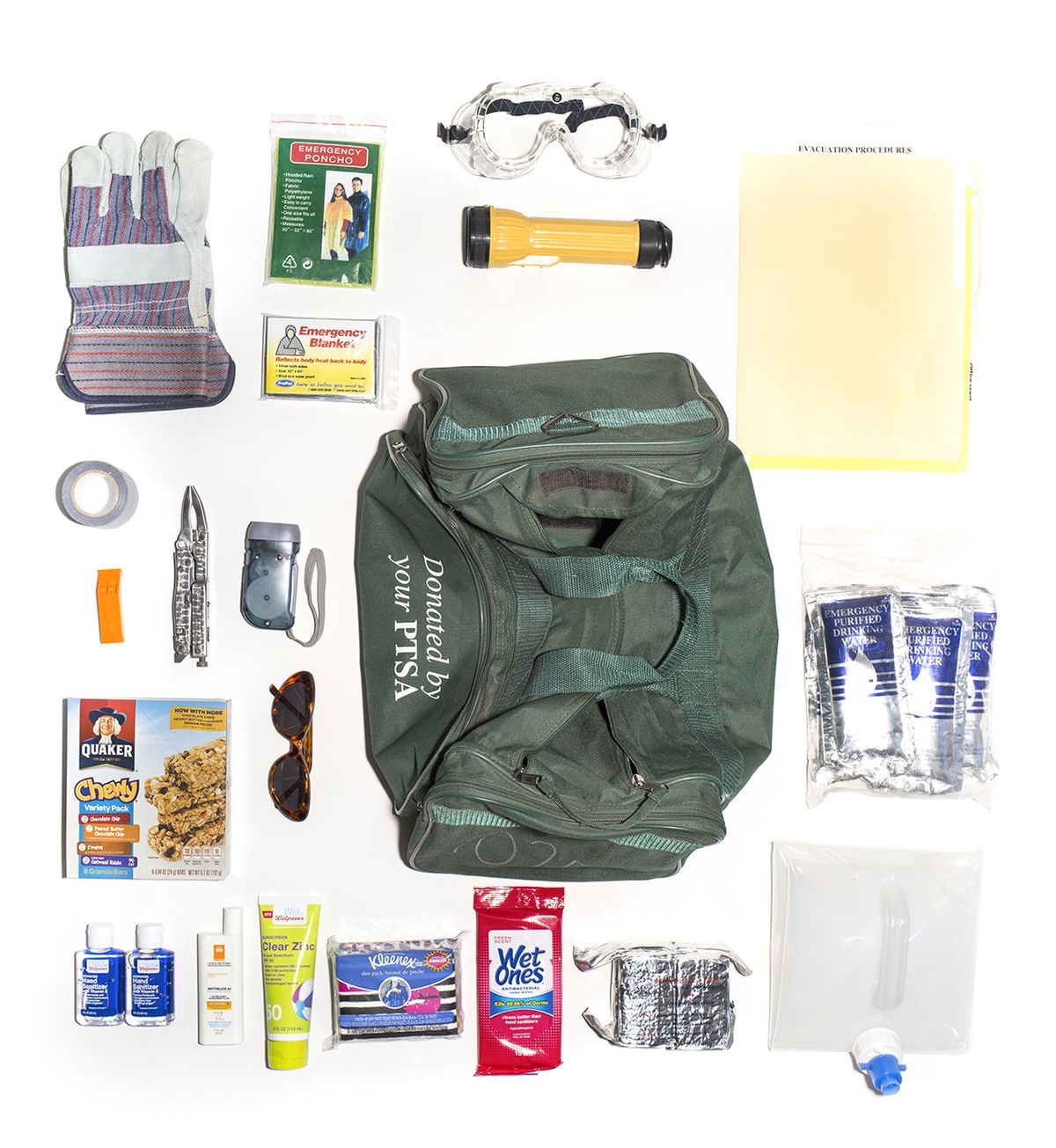 "Bug out Bag", czyli portret prepersów przez pryzmat ich plecaków ucieczkowych 6