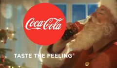 „Powiedz ‘Dziękuję’” i świecące etykiety w bożonarodzeniowej kampanii Coca-Coli (wideo)