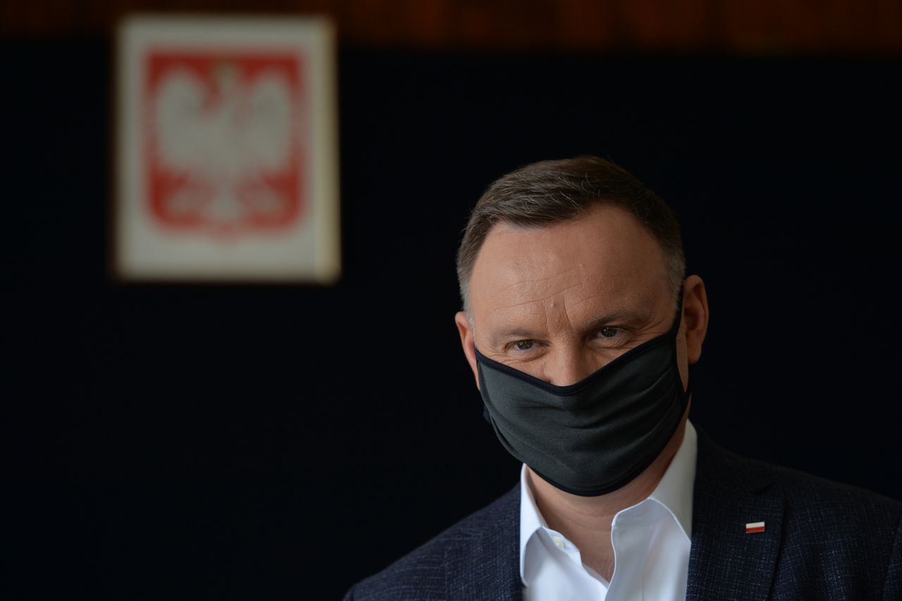 Prezydent Andrzej Duda będzie w niedzielę wieczorem będzie rozmawiał z premierem Kanady. Fot. Artur Widak/NurPhoto via Getty Images)