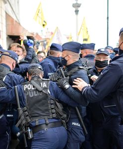 Strajk przedsiębiorców. Rzecznik KSP przyznaje, że policja użyła siły wobec protestujących. "Mieliśmy do czynienia z agresją"