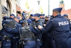 Strajk przedsiębiorców. Rzecznik KSP przyznaje, że policja użyła siły wobec protestujących. "Mieliśmy do czynienia z agresją"
