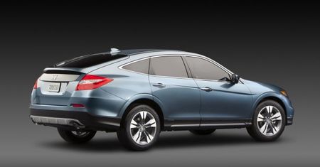 Honda Accord Crosstour subtelnie odświeżona po 2 latach produkcji [Nowy Jork 2012]