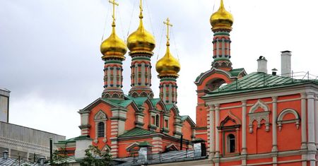 Strzelanina kilkaset metrów od Kremla. W tle tajemniczy miliarder