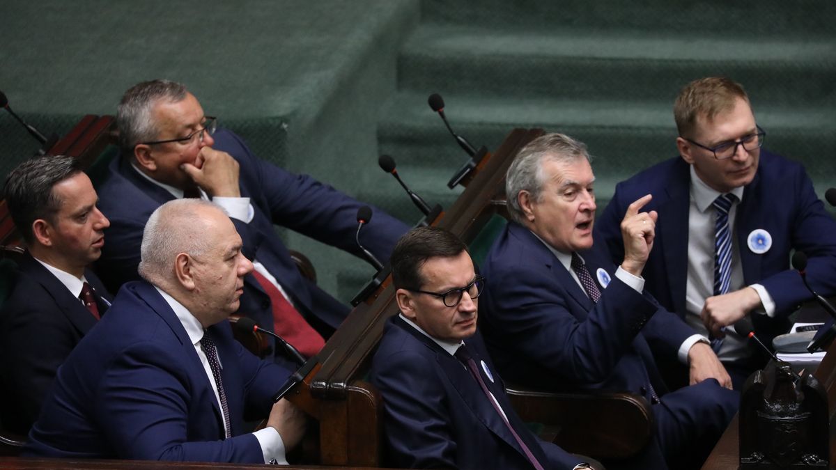 W ustawie budżetowej zawarto podwyżkę średniego wynagrodzenia, co oznacza wzrost składek ZUS