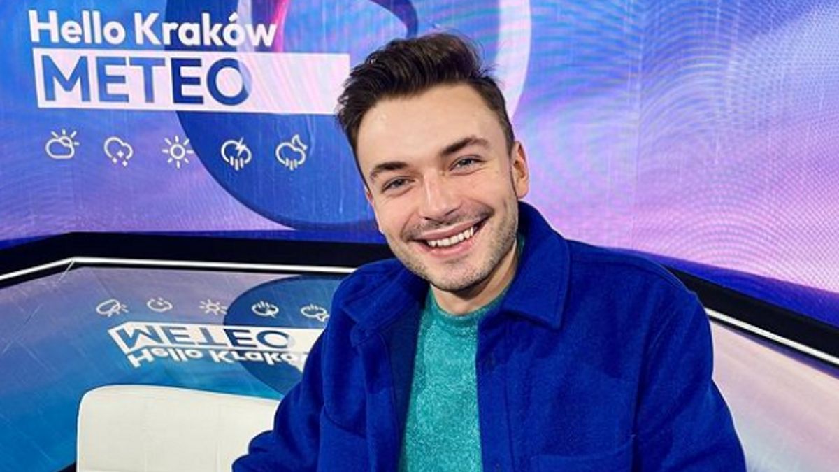 Robi karierę w Polsce jako aktor i pogodynek. Niektórym przeszkadza, że ...