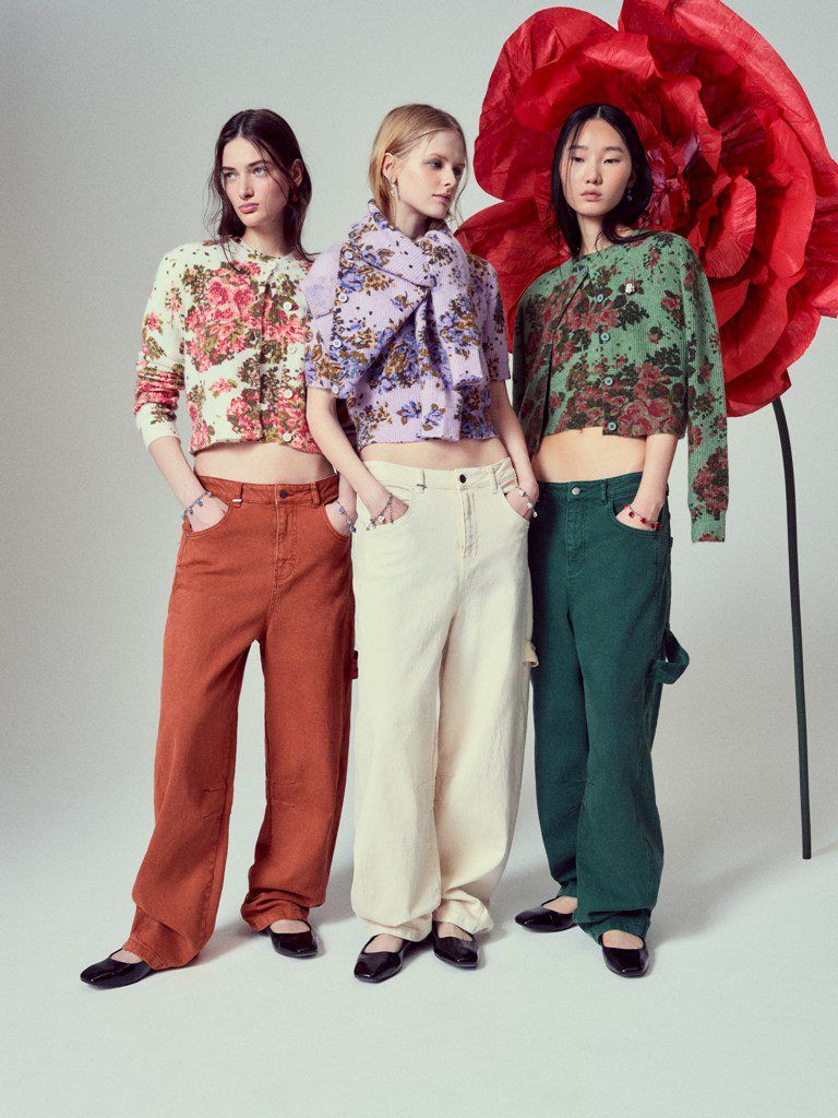 LOOK (6)