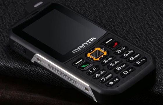 Manta TEL92413 Rocky - telefon ze wzmocnioną obudową za 249 zł (wideo)